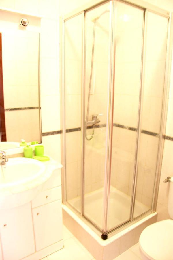 Apartamento 3 Bedrooms At 700 M Away From The Beach With View Terrace And Wifi
