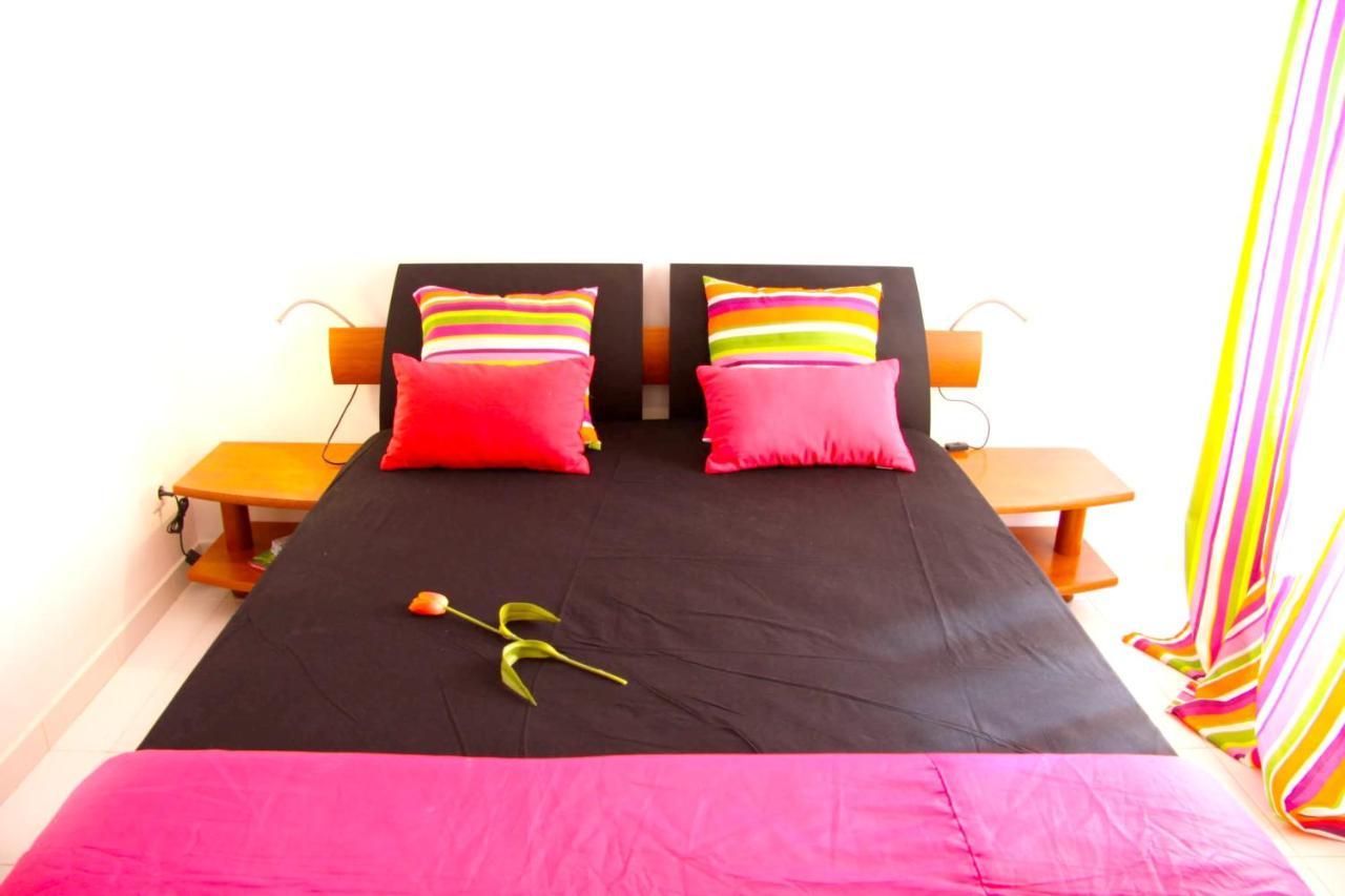 3 Bedrooms At 700 M Away From The Beach With View Terrace And Wifi Apartment *