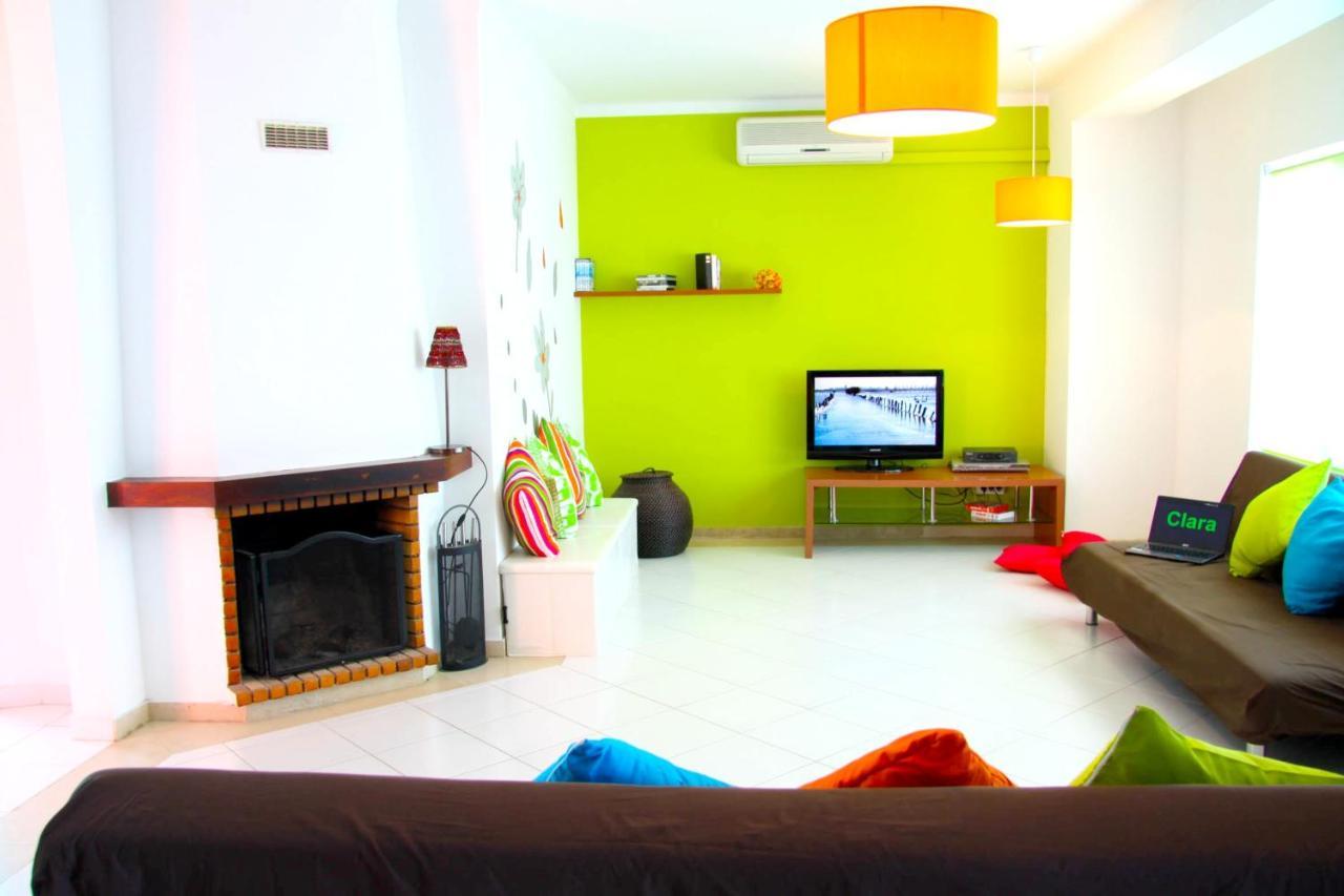 3 Bedrooms At 700 M Away From The Beach With View Terrace And Wifi Appartement