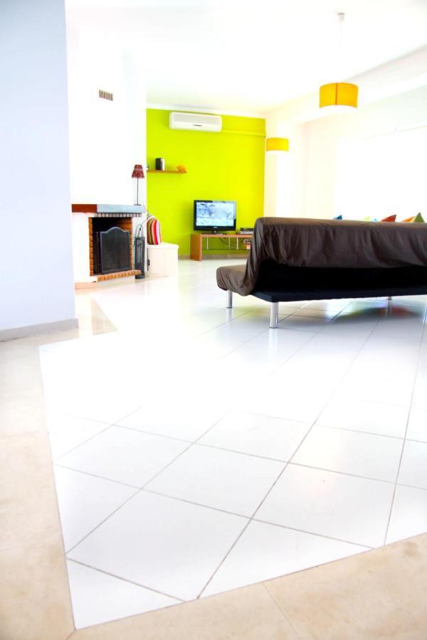 Appartement 3 Bedrooms At 700 M Away From The Beach With View Terrace And Wifi Albufeira
