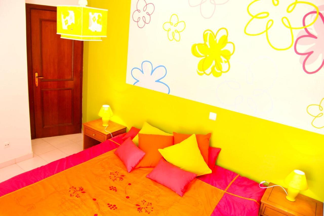 3 Bedrooms At 700 M Away From The Beach With View Terrace And Wifi Appartement Albufeira