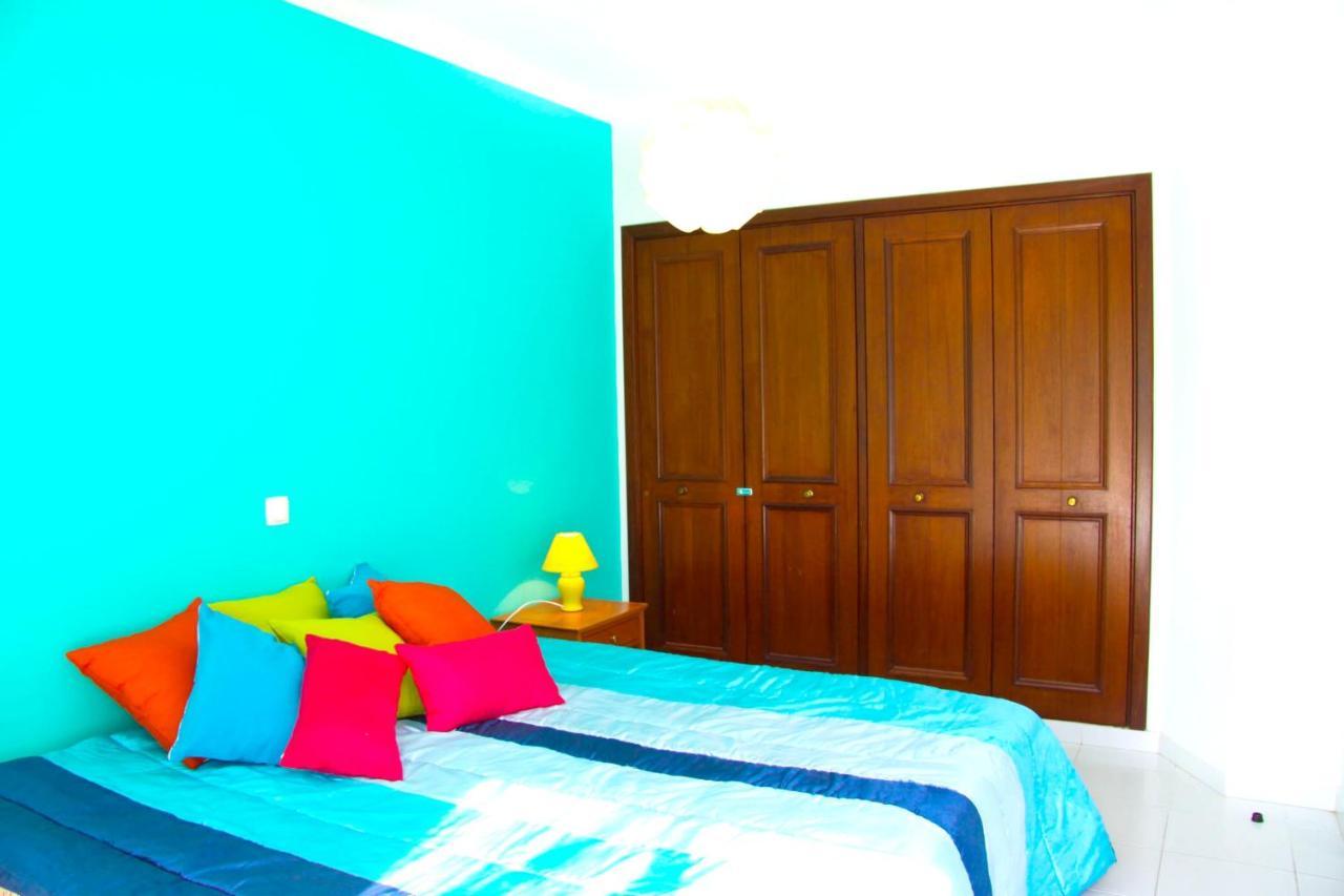 3 Bedrooms At 700 M Away From The Beach With View Terrace And Wifi Appartement *