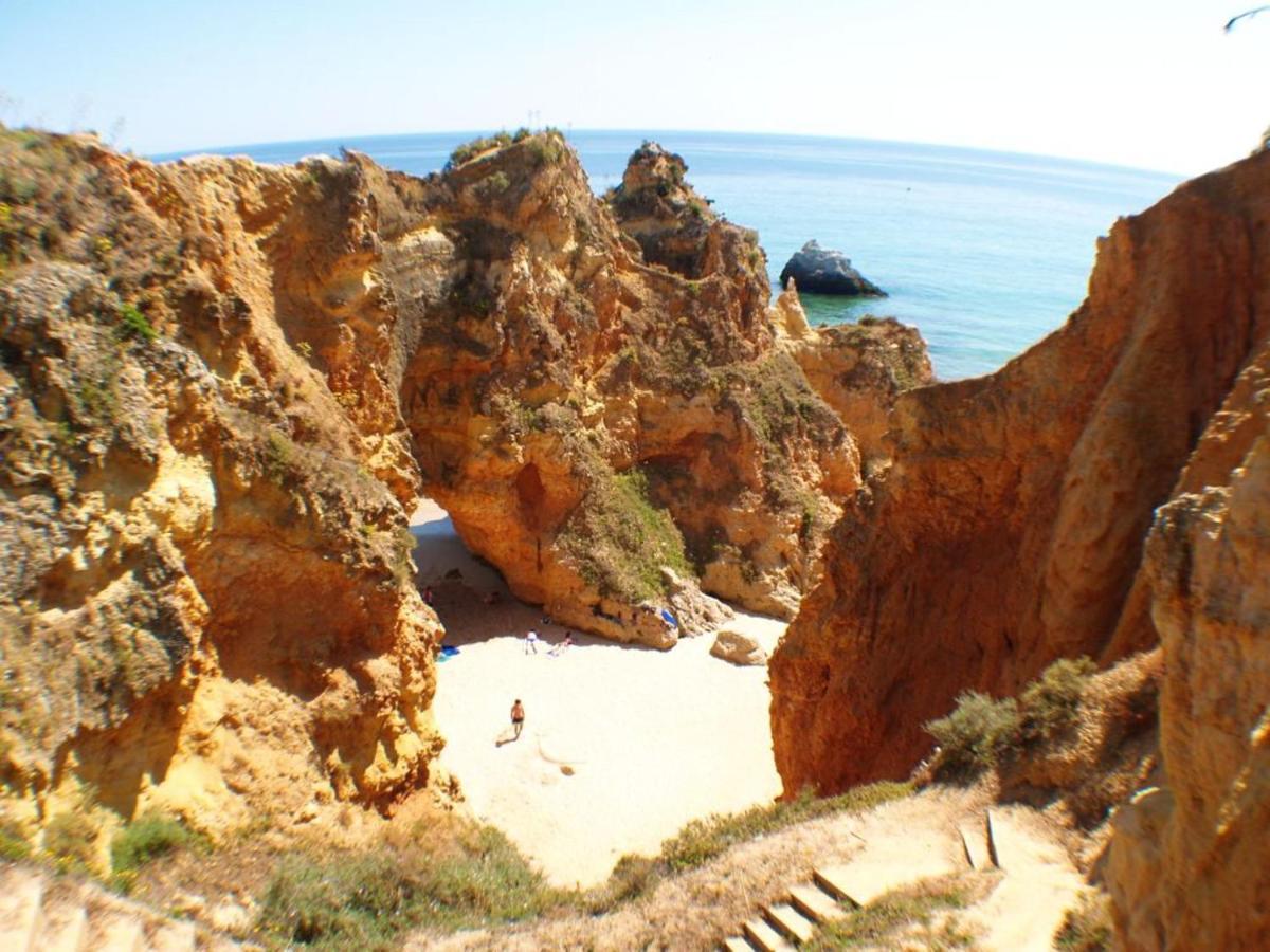 3 Bedrooms At 700 M Away From The Beach With View Terrace And Wifi Appartement