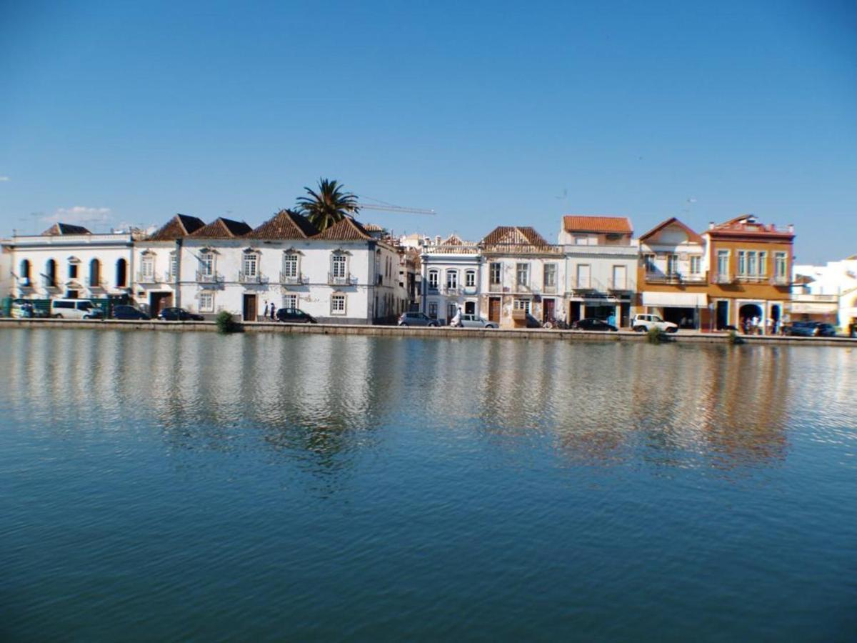 3 Bedrooms At 700 M Away From The Beach With View Terrace And Wifi Appartement